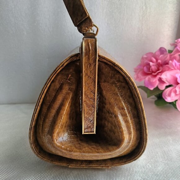 👜WIEN Vintage cylindrical caramel reptile / snake skin handbag - Picture 5 of 14